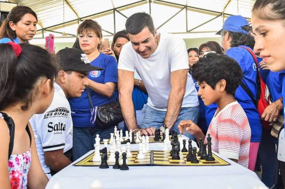 En verano las escuelas no cierran: Los chicos de Salta tienen una amplia propuesta de actividades